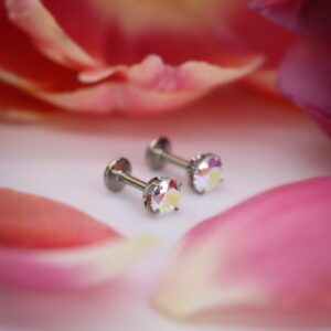 Neometal AB Prong Earrings